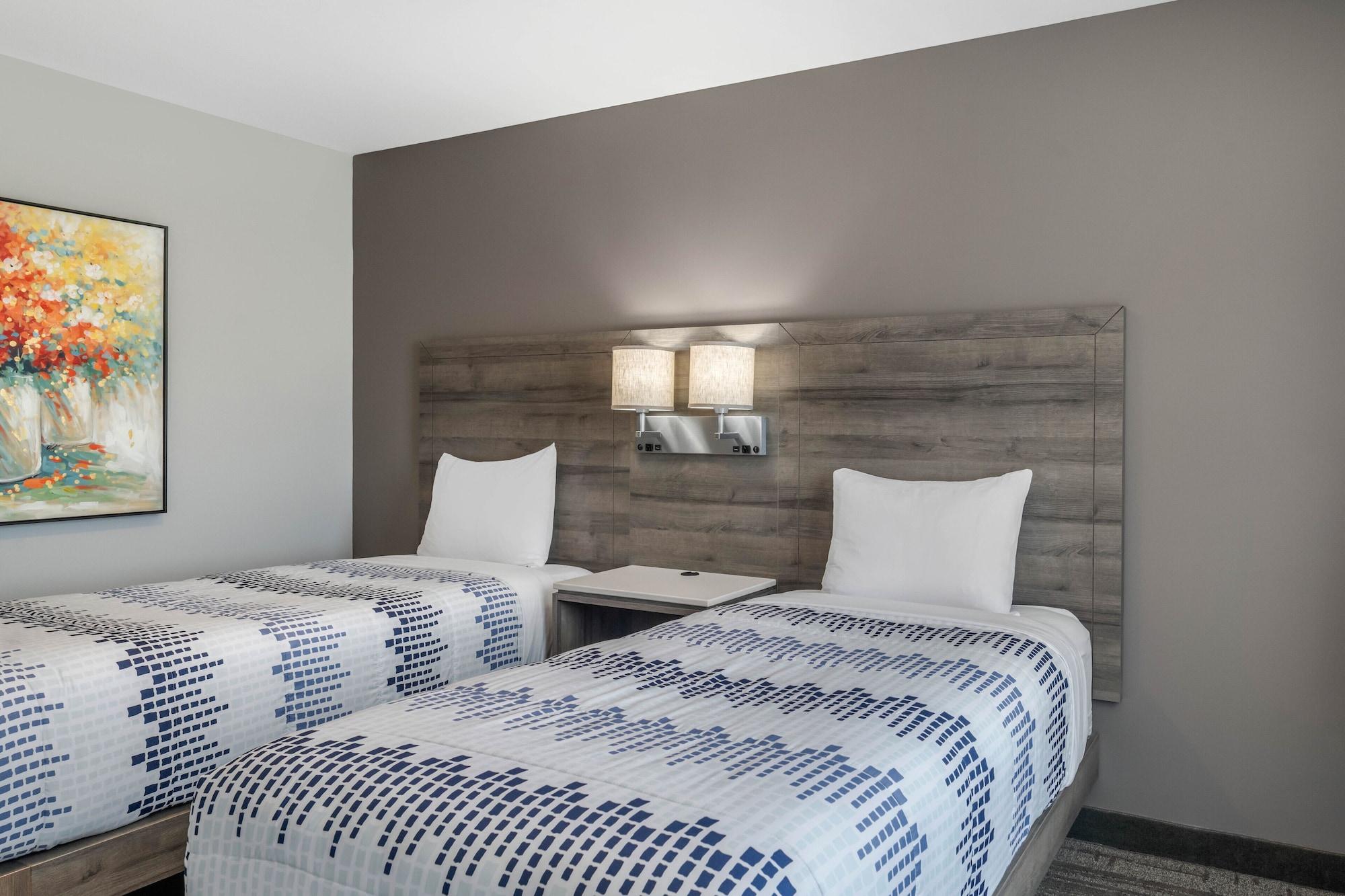 Quality Inn & Suites Amsterdam Fredericton Eksteriør bilde