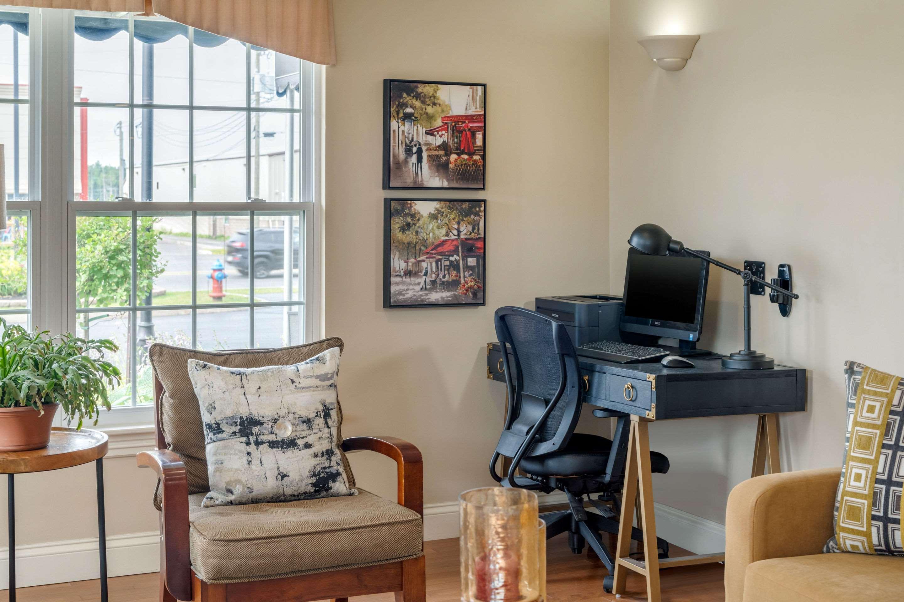 Quality Inn & Suites Amsterdam Fredericton Eksteriør bilde
