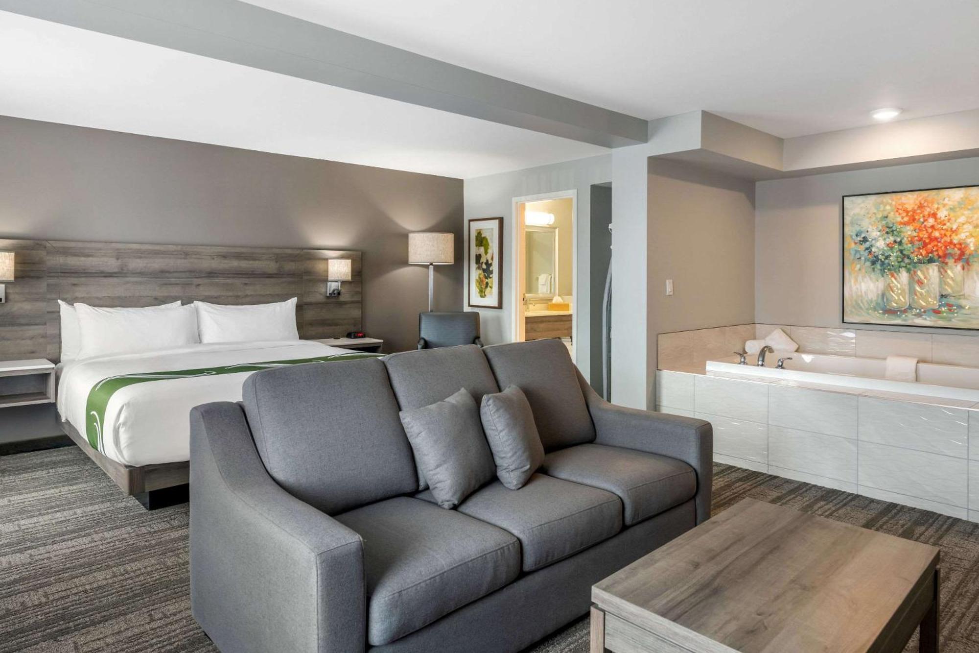 Quality Inn & Suites Amsterdam Fredericton Eksteriør bilde