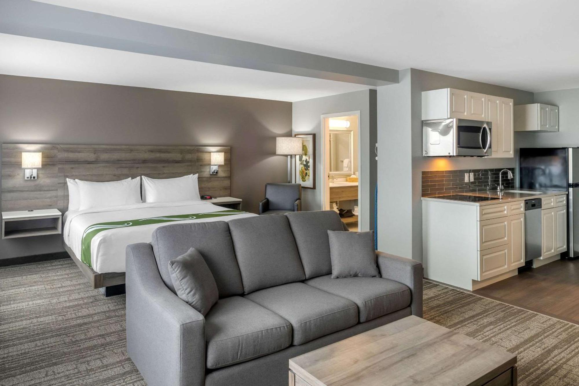 Quality Inn & Suites Amsterdam Fredericton Eksteriør bilde