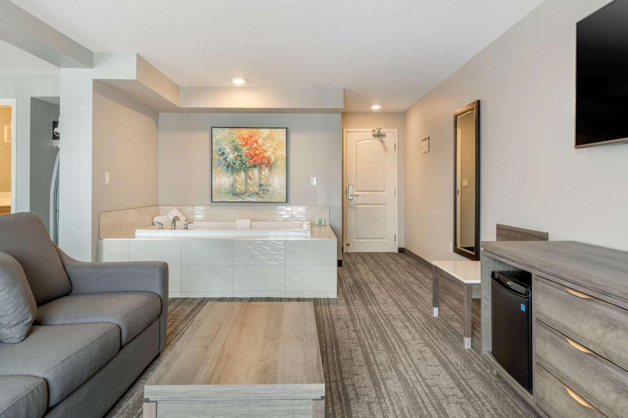 Quality Inn & Suites Amsterdam Fredericton Eksteriør bilde