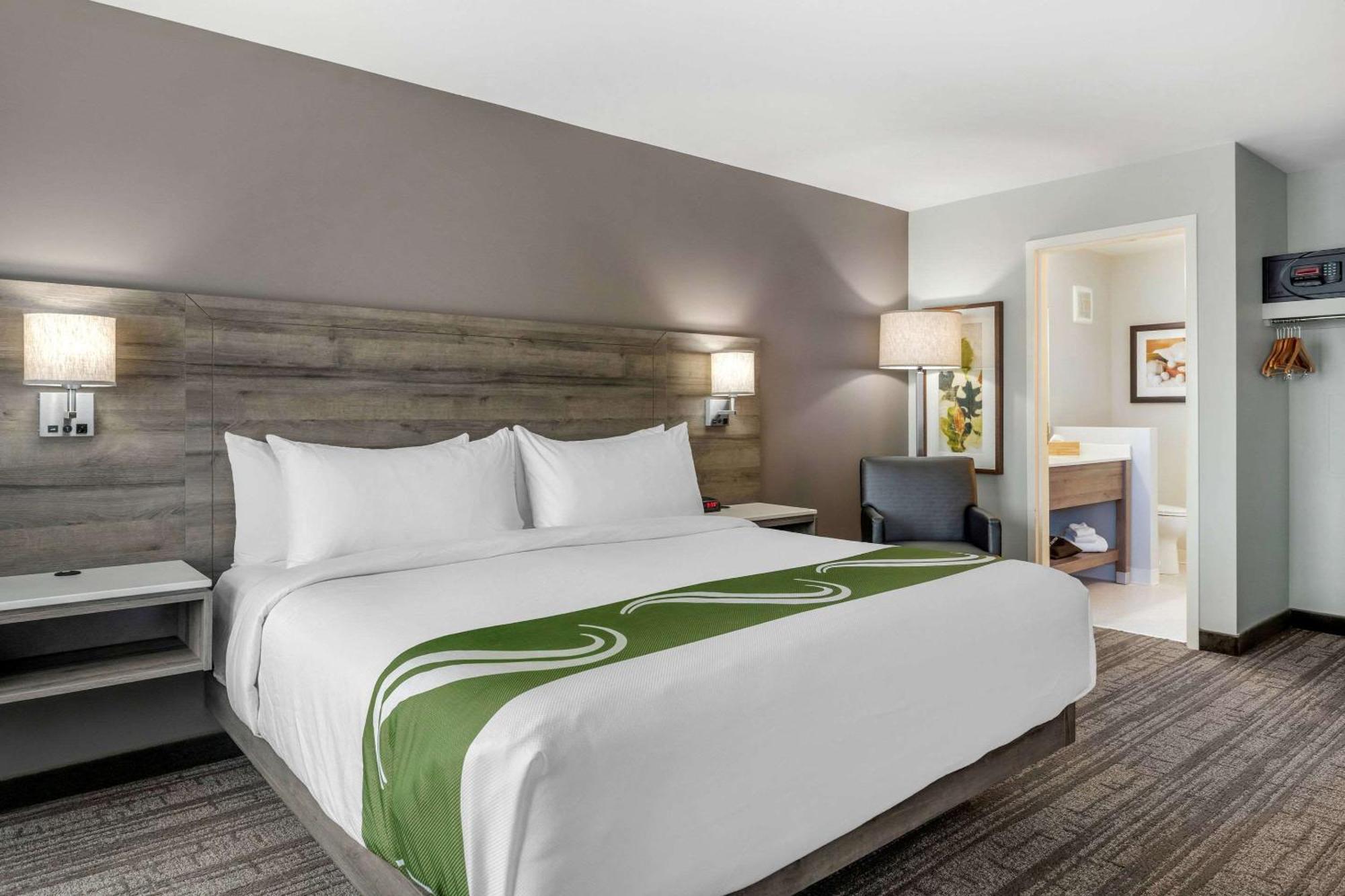 Quality Inn & Suites Amsterdam Fredericton Eksteriør bilde