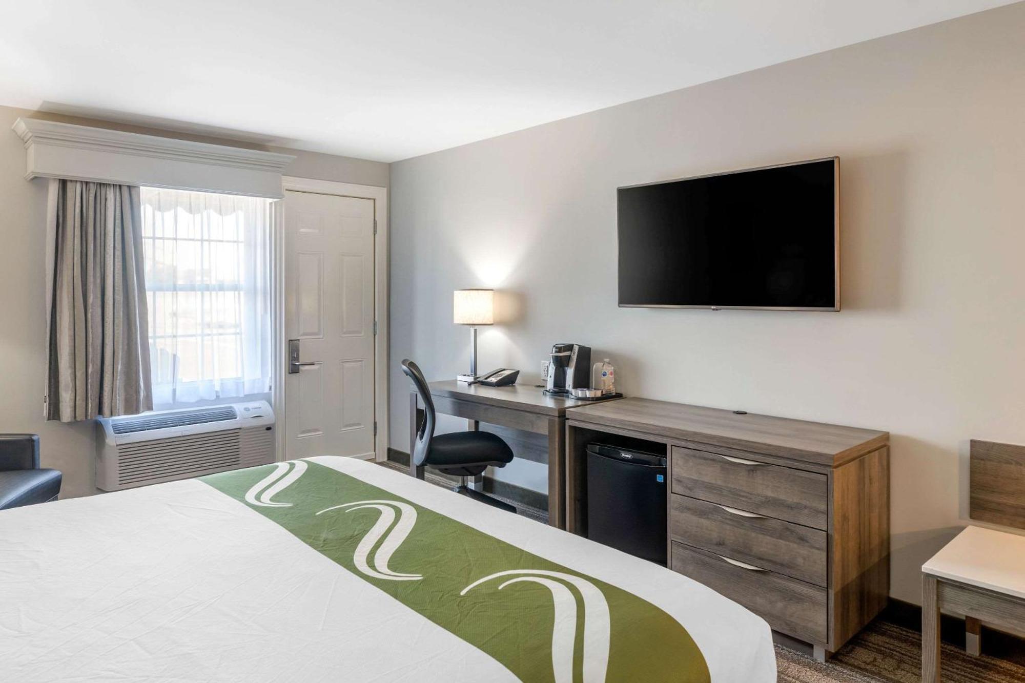 Quality Inn & Suites Amsterdam Fredericton Eksteriør bilde