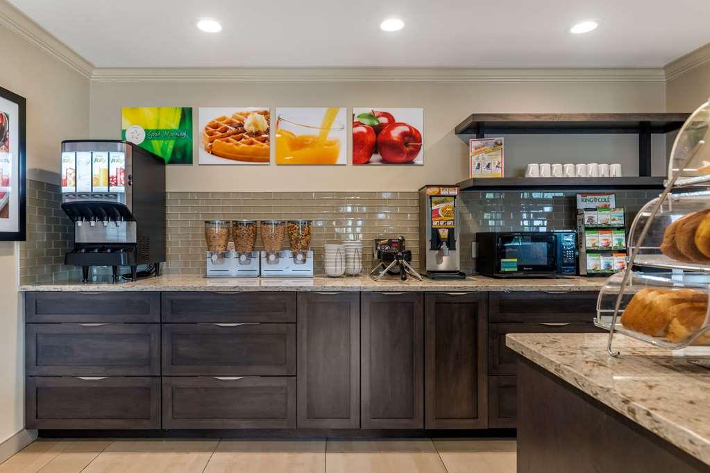Quality Inn & Suites Amsterdam Fredericton Restaurant bilde